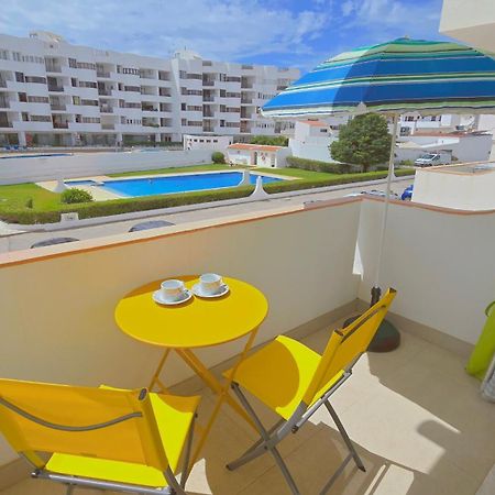 Praia Eulalia With Pool And 5 Minutes From The Beach Albufeira Bagian luar foto