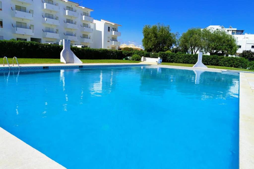 Praia Eulalia With Pool And 5 Minutes From The Beach Albufeira Bagian luar foto