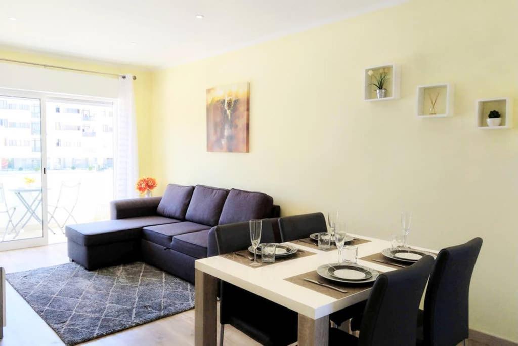 Praia Eulalia With Pool And 5 Minutes From The Beach Albufeira Bagian luar foto