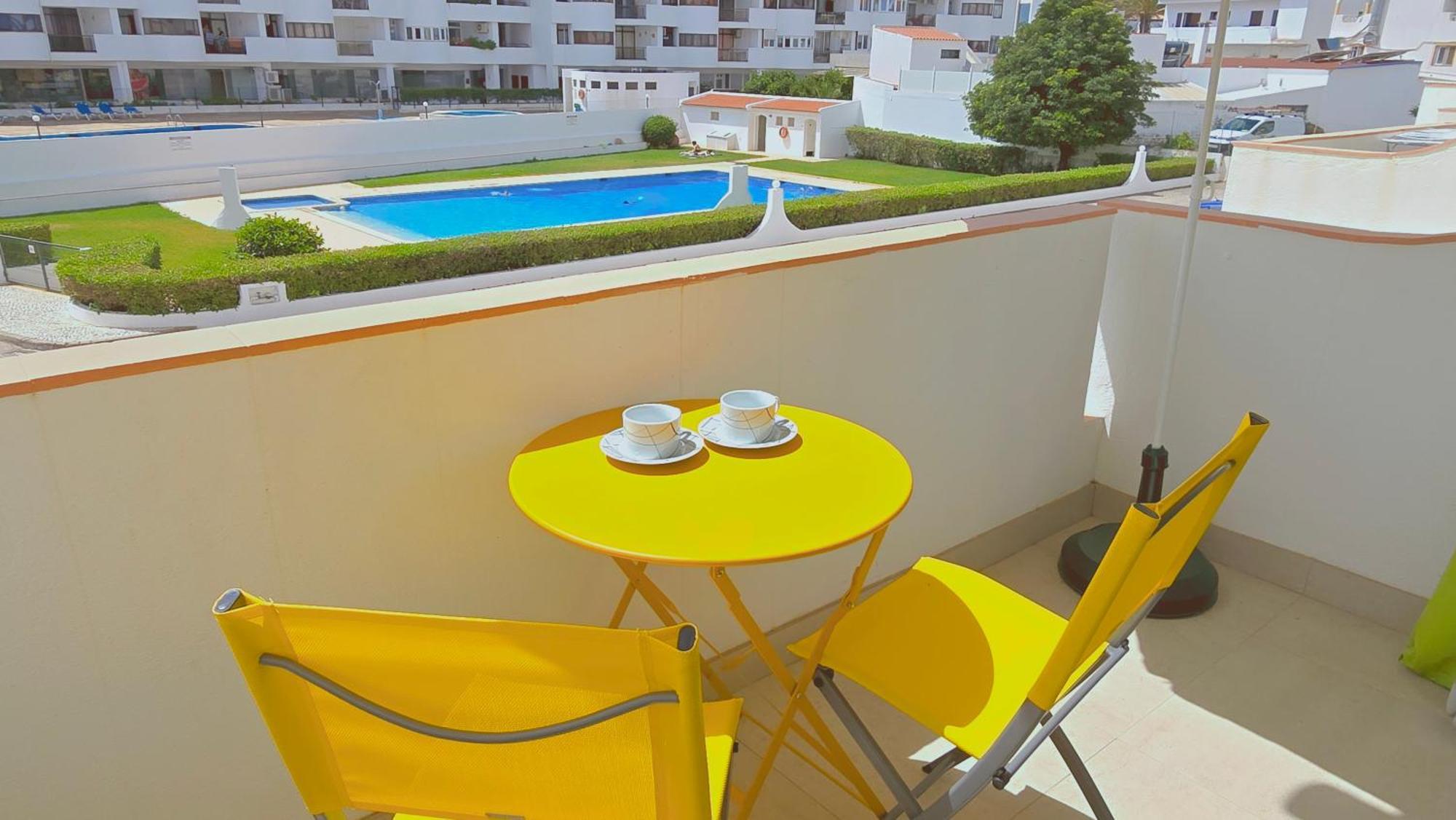 Praia Eulalia With Pool And 5 Minutes From The Beach Albufeira Bagian luar foto